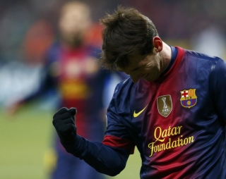 Messi rekorda doymur